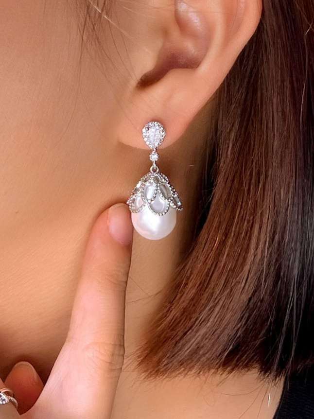 Pearl Water Drop Earrings-1